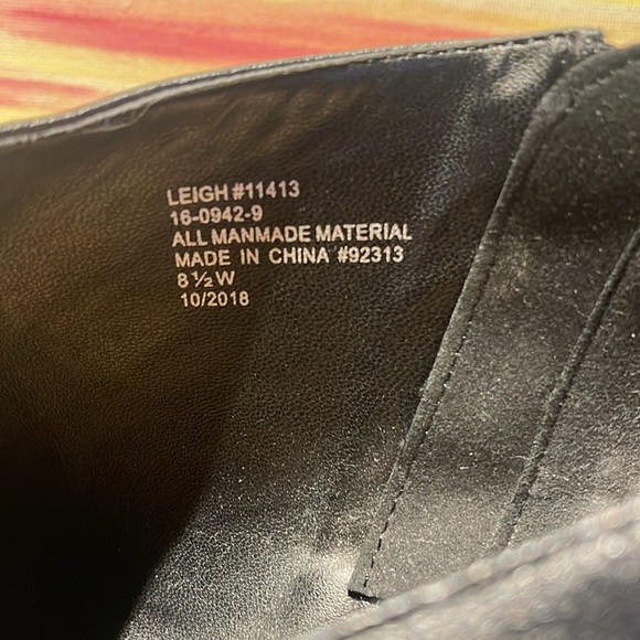 2 for $10 8 1/2 W Black Shoe Boots - Picture 7 of 8